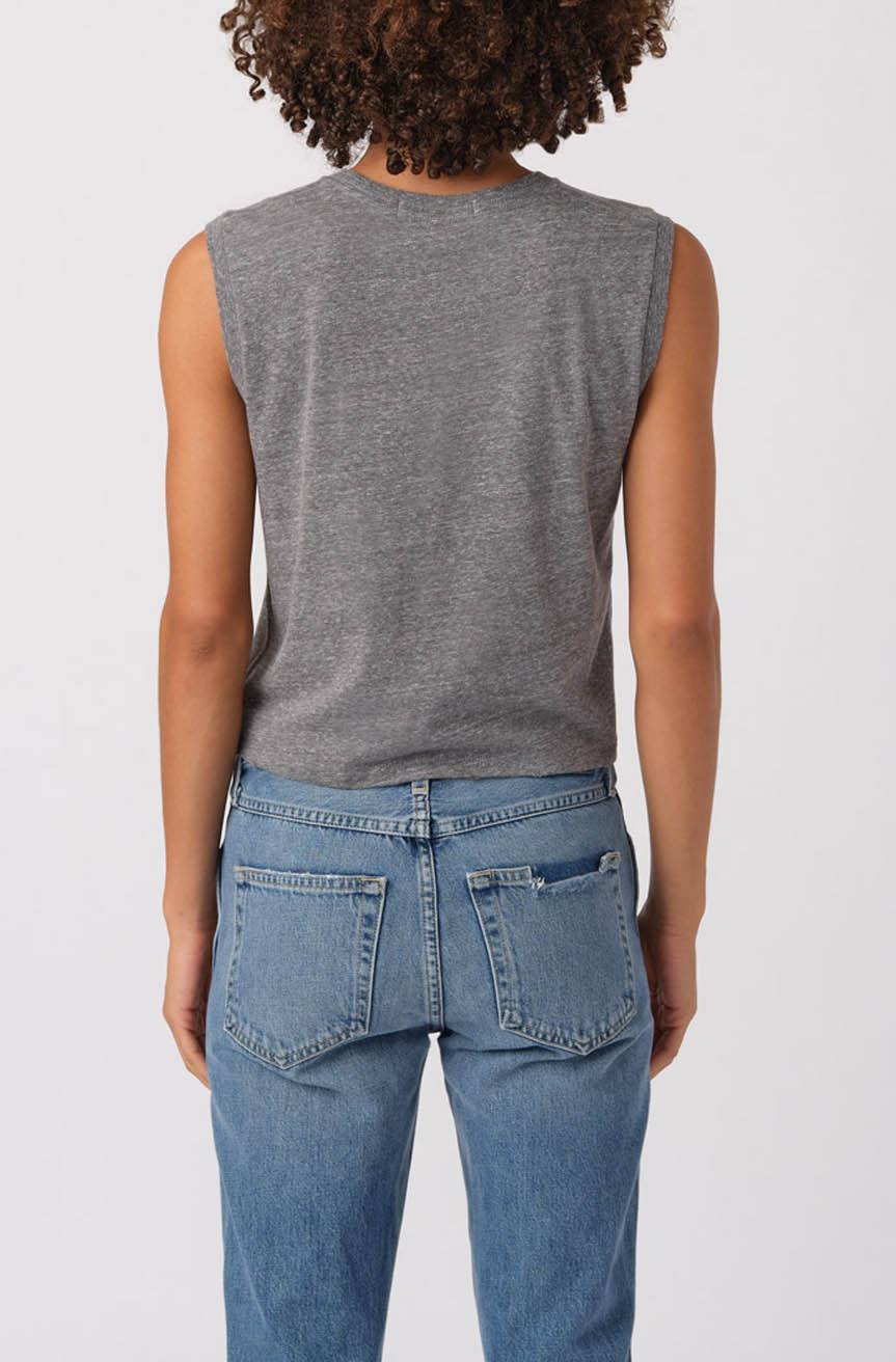 A13316 - SLEEVELESS BABE TEE