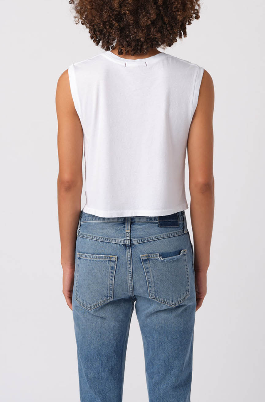 A11316 - SLEEVELESS BABE TEE