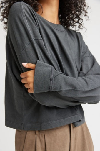 Relaxed Crop Long Sleeve Tee