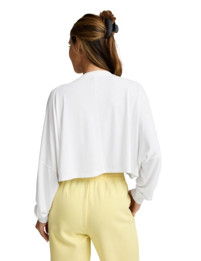 studio luxe cropped long sleeve tee
